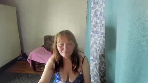 Snapshot of elis_gabbi chatting on May 21, 1:45 am Elis online show from May 21, 1:45 am