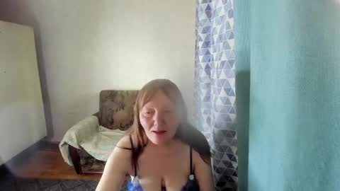 Snapshot of elis_gabbi chatting on May 26, 1:34 am Elis online show from May 26, 1:34 am