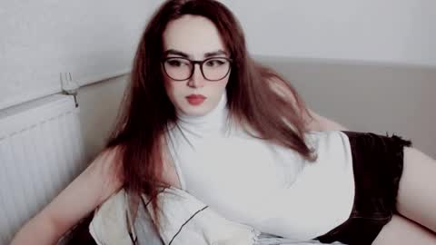 Snapshot of elisa_2001 chatting on October 8, 10:51 pm Liza online show from October 8, 10:51 pm