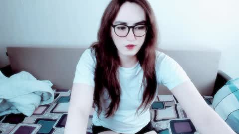 Snapshot of elisa_2001 chatting on June 6, 10:20 am Liza online show from June 6, 10:20 am