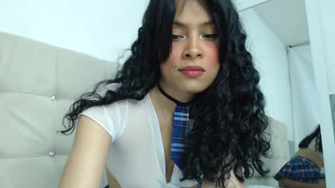 Snapshot of elisa_diaz_14 chatting on February 14, 2:07 am Elisa Diaz online show from February 14, 2:07 am