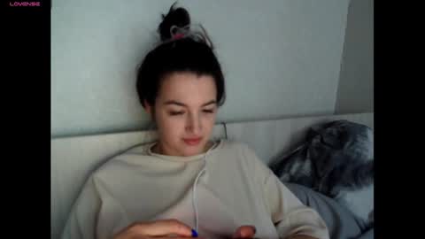 elisa_dove208 online show from November 14, 6:01 am