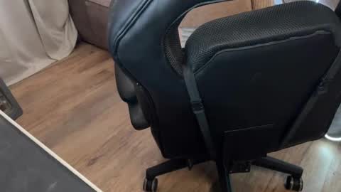 Snapshot of elisa_north chatting on February 27, 5:13 am Elisa North online show from February 27, 5:13 am