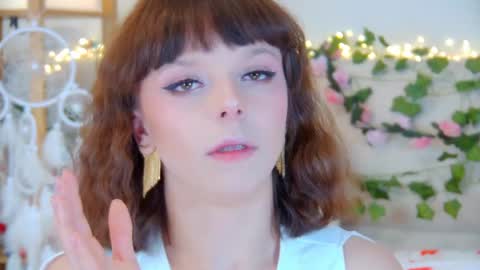 ElisabethDavis online show from April 17, 6:22 pm