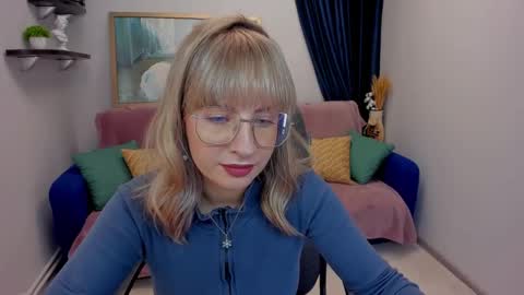 Snapshot of elisabethmills chatting on January 31, 9:27 am Elisabeth online show from January 31, 9:27 am