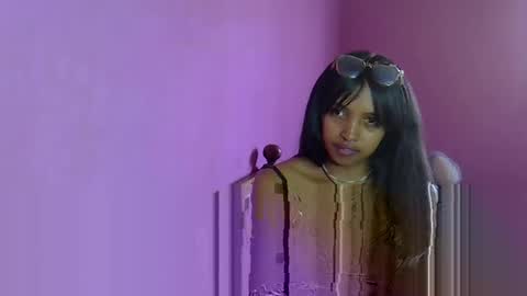 Snapshot of elisah01 chatting on February 3, 6:51 am elisah01 online show from February 3, 6:51 am