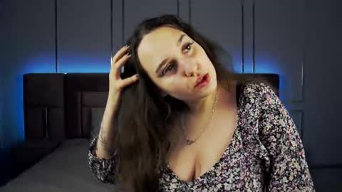 Elison online show from December 7, 8:22 am