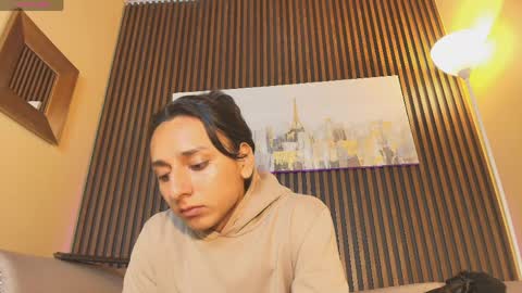 Elisa Sue online show from April 6, 5:08 am