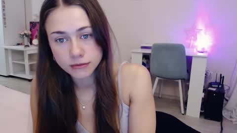 Elis online show from November 13, 5:06 am