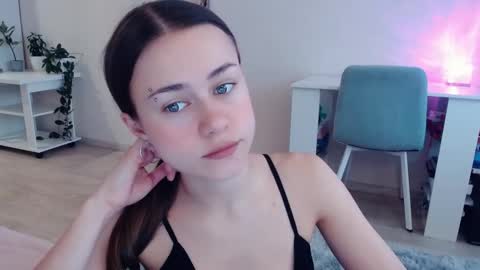 Elis online show from February 13, 5:47 am