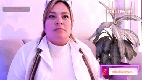 Snapshot of elise_leyton chatting on September 17, 5:03 pm ELISE LEYTON online show from September 17, 5:03 pm