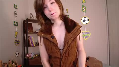 elise_nyx online show from June 26, 1:04 pm