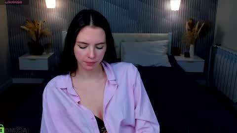 Elise online show from April 9, 6:19 am