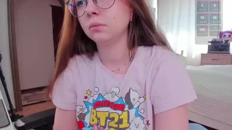 Snapshot of elisejays chatting on March 8, 10:43 am Elise online show from March 8, 10:43 am