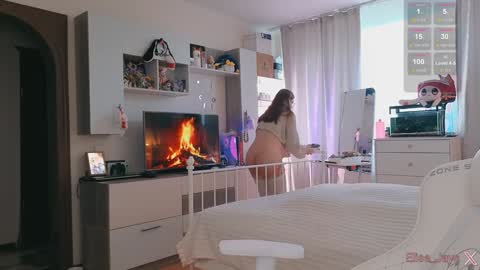 Snapshot of elisejays chatting on September 14, 12:37 pm Elise online show from September 14, 12:37 pm