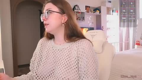 Snapshot of elisejays chatting on October 3, 1:08 pm Elise online show from October 3, 1:08 pm