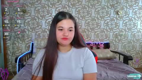 elisesmuse online show from August 4, 11:46 am