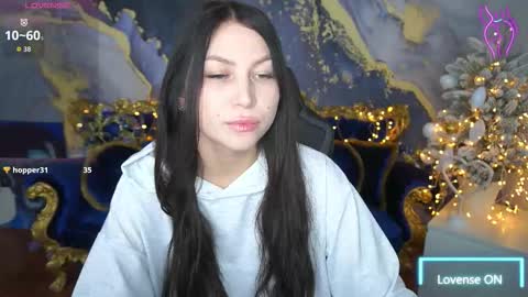 Snapshot of elisevelour chatting on February 21, 1:34 pm elisevelour online show from February 21, 1:34 pm