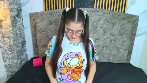 elisvega online show from February 13, 3:46 am