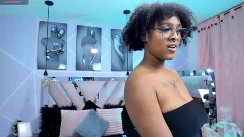 elit noa online show from March 3, 6:12 pm