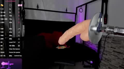 Elizabeth online show from October 2, 12:28 am