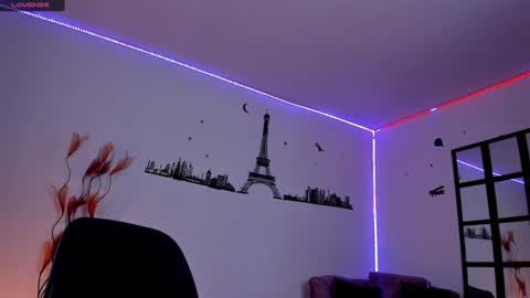 Elizabeth online show from December 2, 7:38 pm