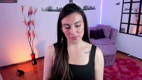 Elizabeth online show from December 11, 4:20 pm