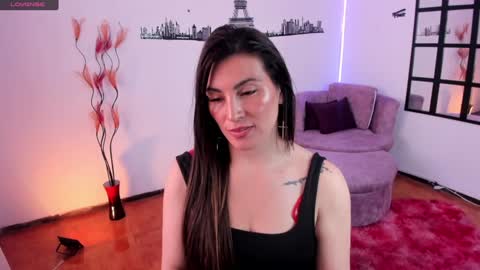 Elizabeth online show from December 11, 7:25 pm