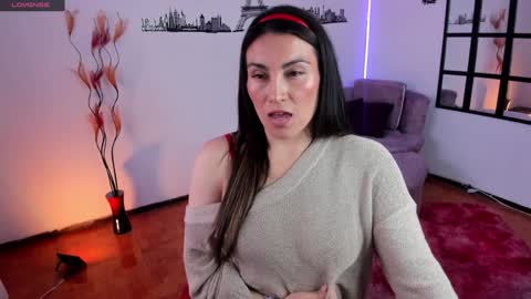 Elizabeth online show from December 23, 5:54 pm