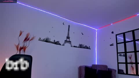 Elizabeth online show from January 17, 9:06 pm