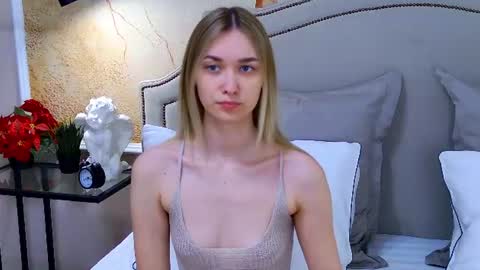 Elizabeth online show from June 23, 4:27 pm