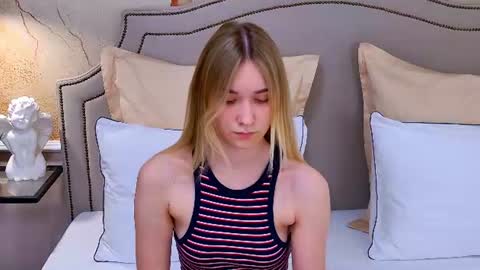 Elizabeth online show from July 2, 4:13 pm