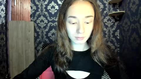 elizabethrice online show from December 8, 8:58 pm