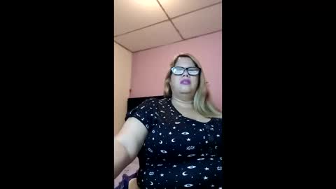 Elizabeth online show from February 12, 10:54 am