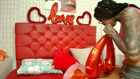 Snapshot of elizabetth_roman chatting on February 11, 8:36 pm elizabetth_roman online show from February 11, 8:36 pm