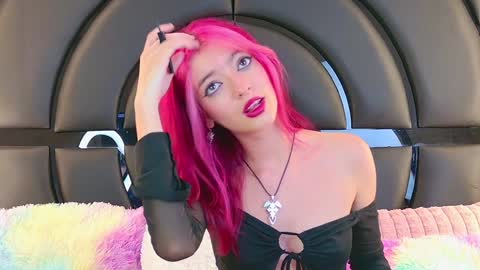 Snapshot of elizabetthkitty chatting on January 21, 11:02 pm Elizabet online show from January 21, 11:02 pm