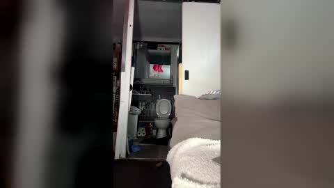 elizaday388 online show from March 1, 2:08 pm