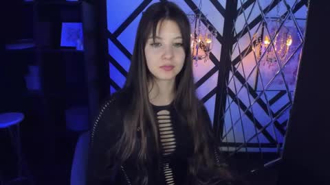 Eliza online show from February 14, 5:25 pm