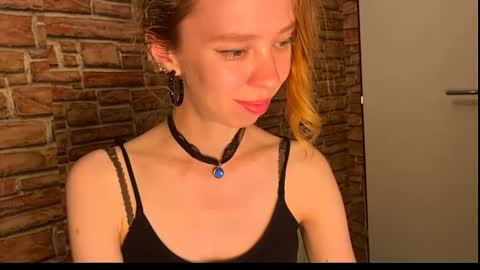 Snapshot of elizastorm chatting on June 26, 10:14 pm Eliza online show from June 26, 10:14 pm