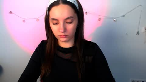 elizsun online show from March 13, 8:21 am