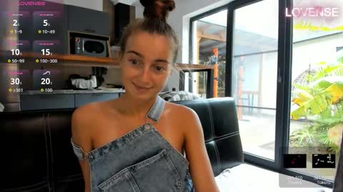 Eliz                               online show from November 13, 8:46 am