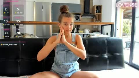 Eliz                               online show from May 2, 9:25 am