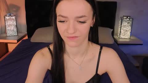 elizzza_ online show from March 13, 5:36 am