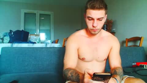 elkafit28 online show from April 1, 9:32 am