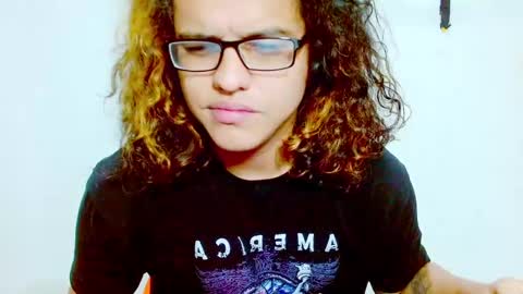 Diana online show from December 8, 1:14 pm