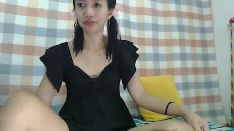 Snapshot of ella20 chatting on February 7, 11:19 pm Ellah online show from February 7, 11:19 pm