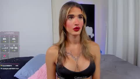 ella_mon online show from January 15, 10:57 pm