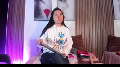 ella rouse online show from February 9, 12:42 pm