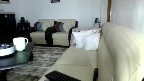 Snapshot of ella_sweety0 chatting on April 22, 5:47 pm Ella online show from April 22, 5:47 pm