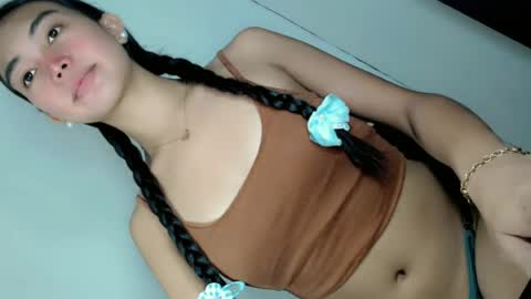 Snapshot of ella_walkerxxx chatting on June 18, 4:22 pm ella_walkerxxx online show from June 18, 4:22 pm